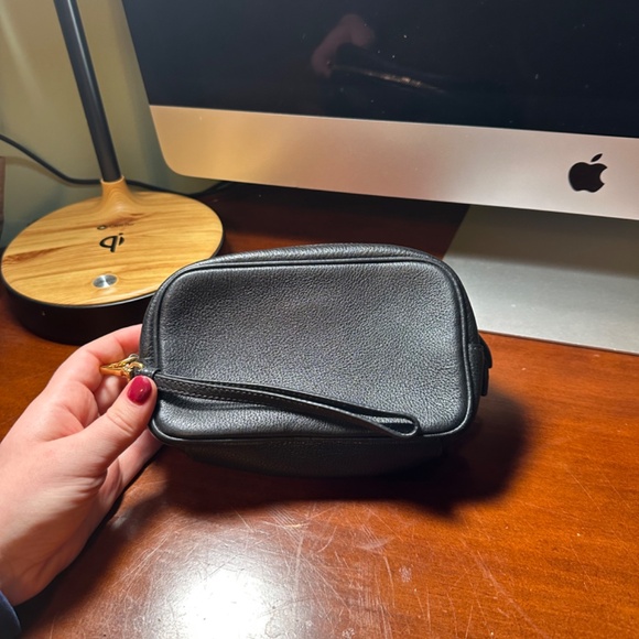 PRADA Vitello Daino Wristlet Black - Picture 4 of 10